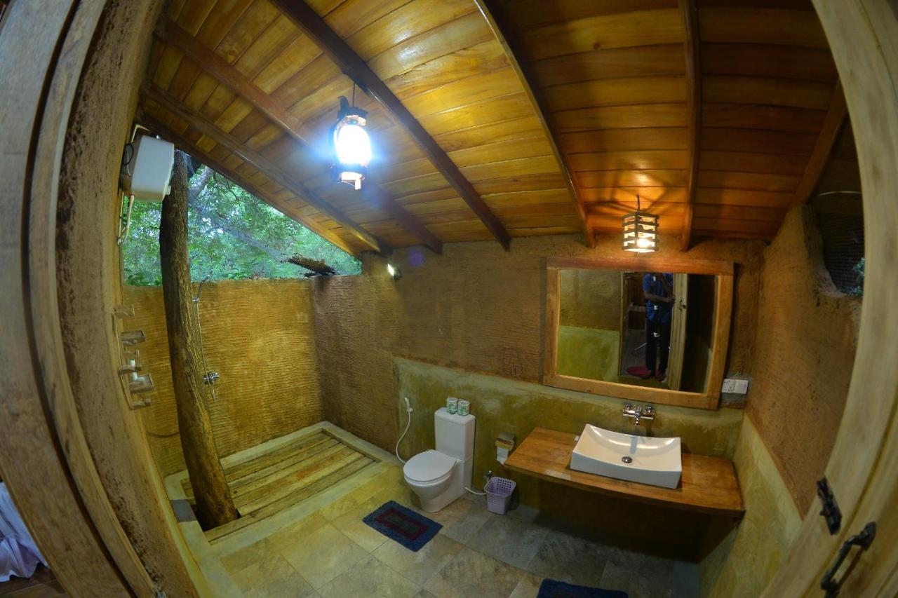 Habarana Tree House Mutu Village Exterior photo