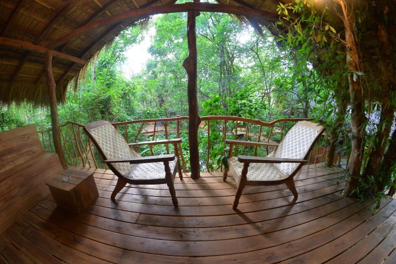 Habarana Tree House Mutu Village Exterior photo