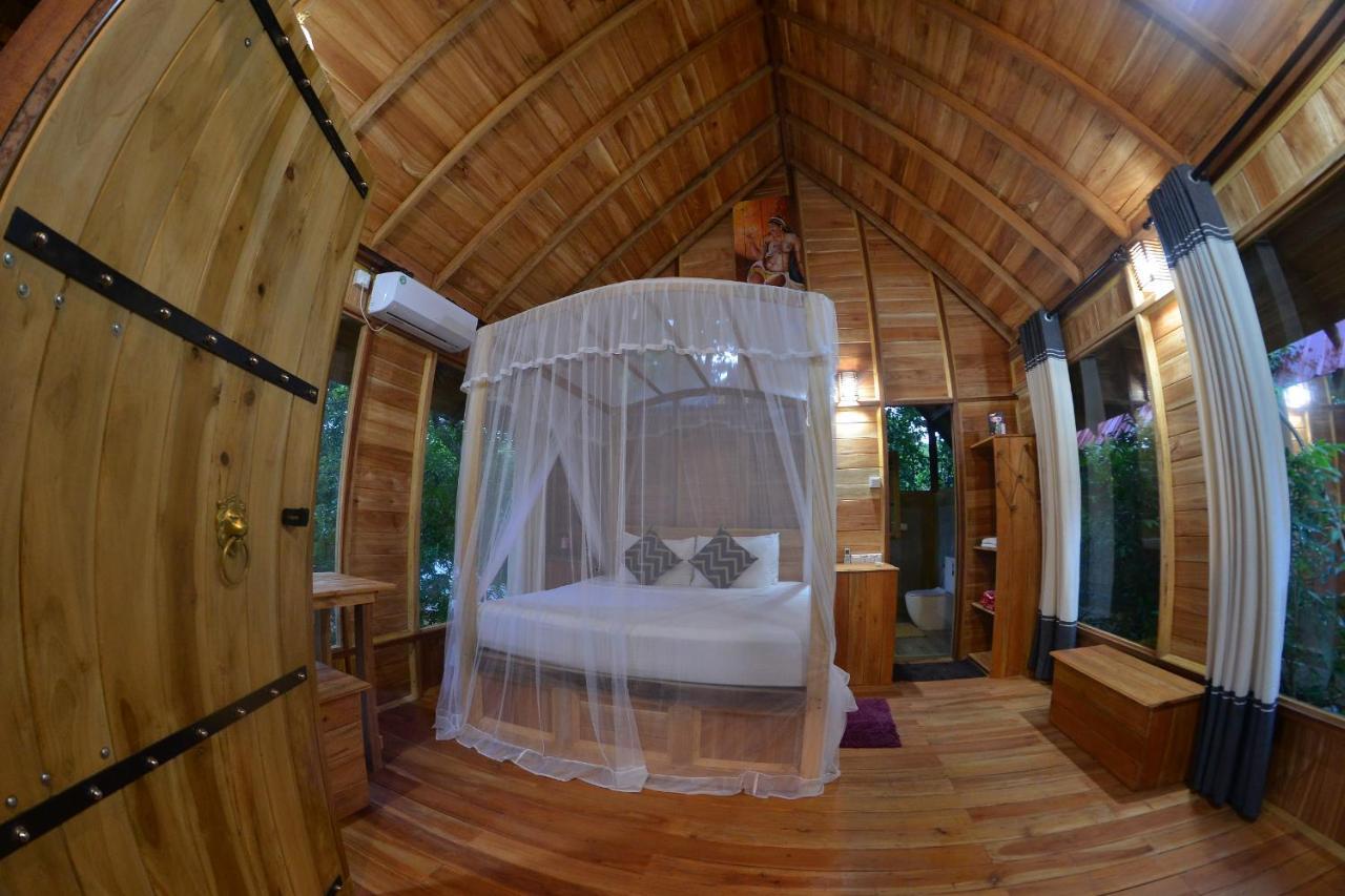 Habarana Tree House Mutu Village Exterior photo