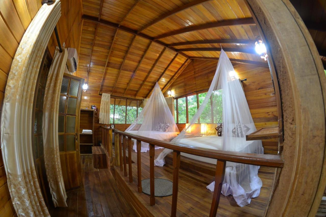 Habarana Tree House Mutu Village Exterior photo