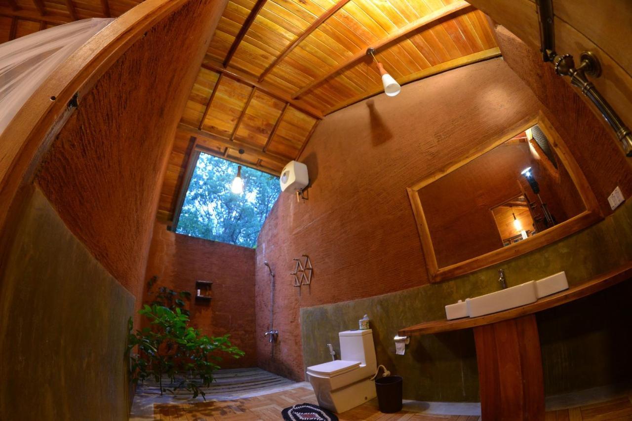 Habarana Tree House Mutu Village Exterior photo